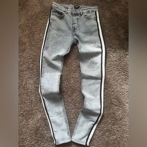 Boohoo Light Gray Skinny Jeans with Black-and-White Side Stripe